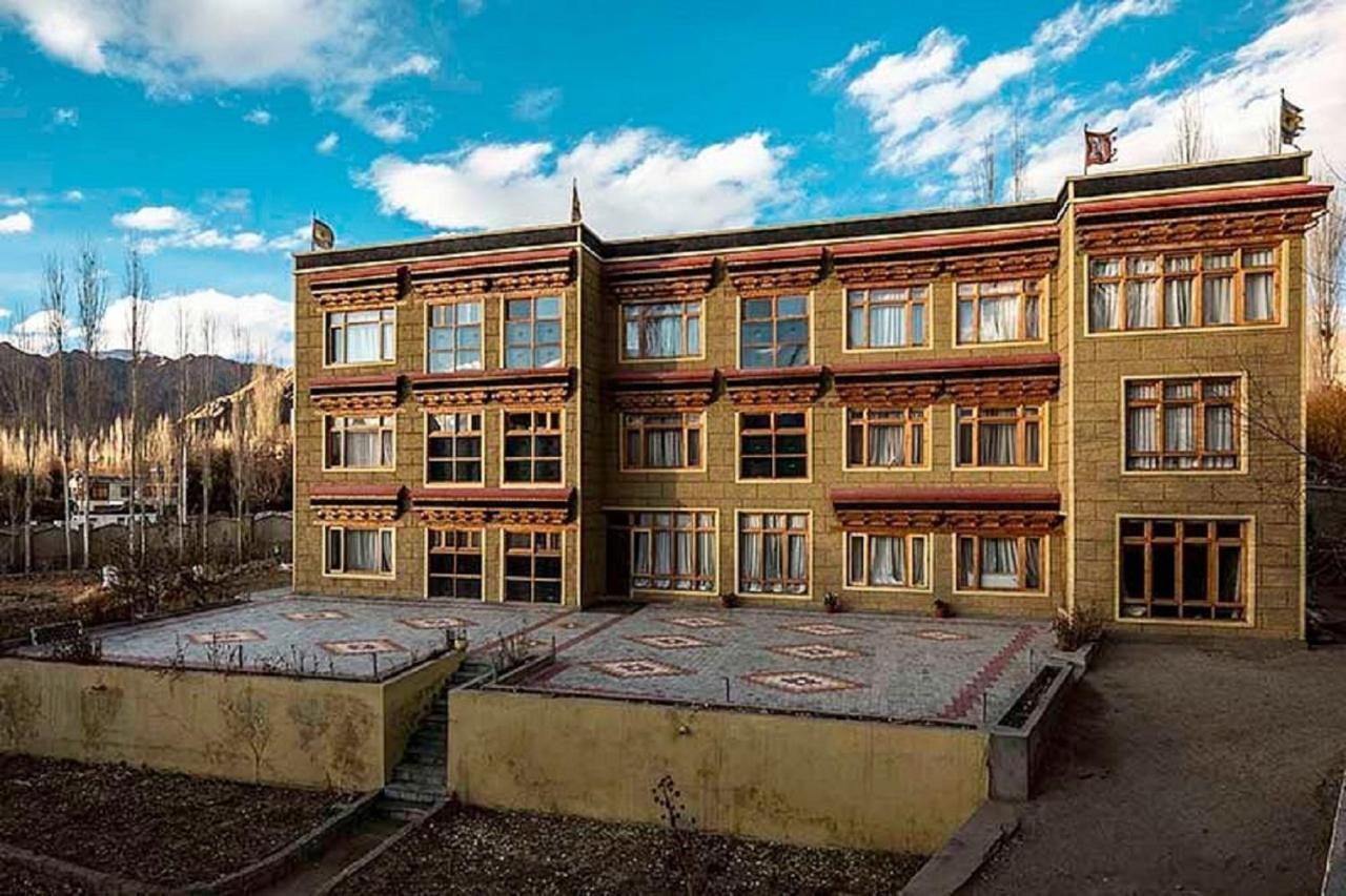 Hotel Alpine Ladakh Léh Exteriér fotografie