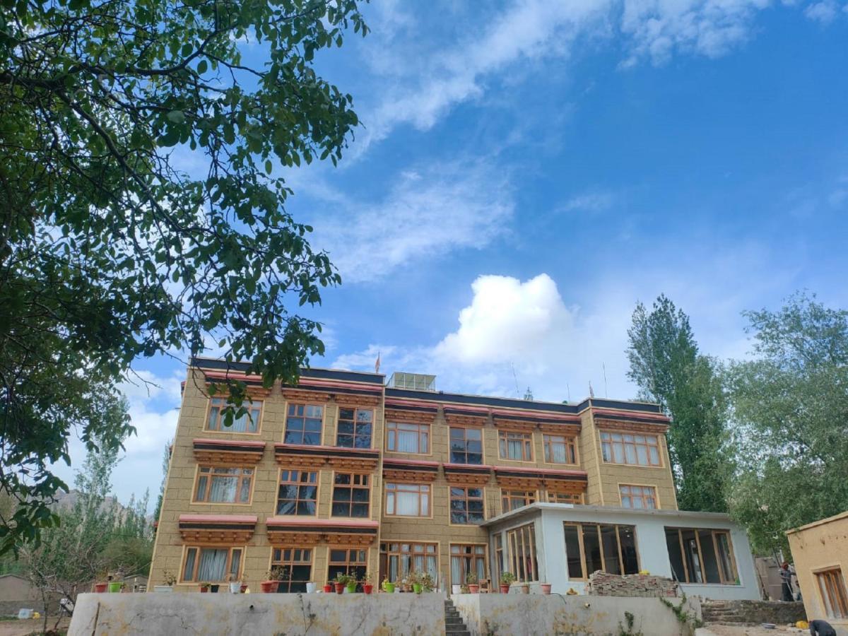 Hotel Alpine Ladakh Léh Exteriér fotografie